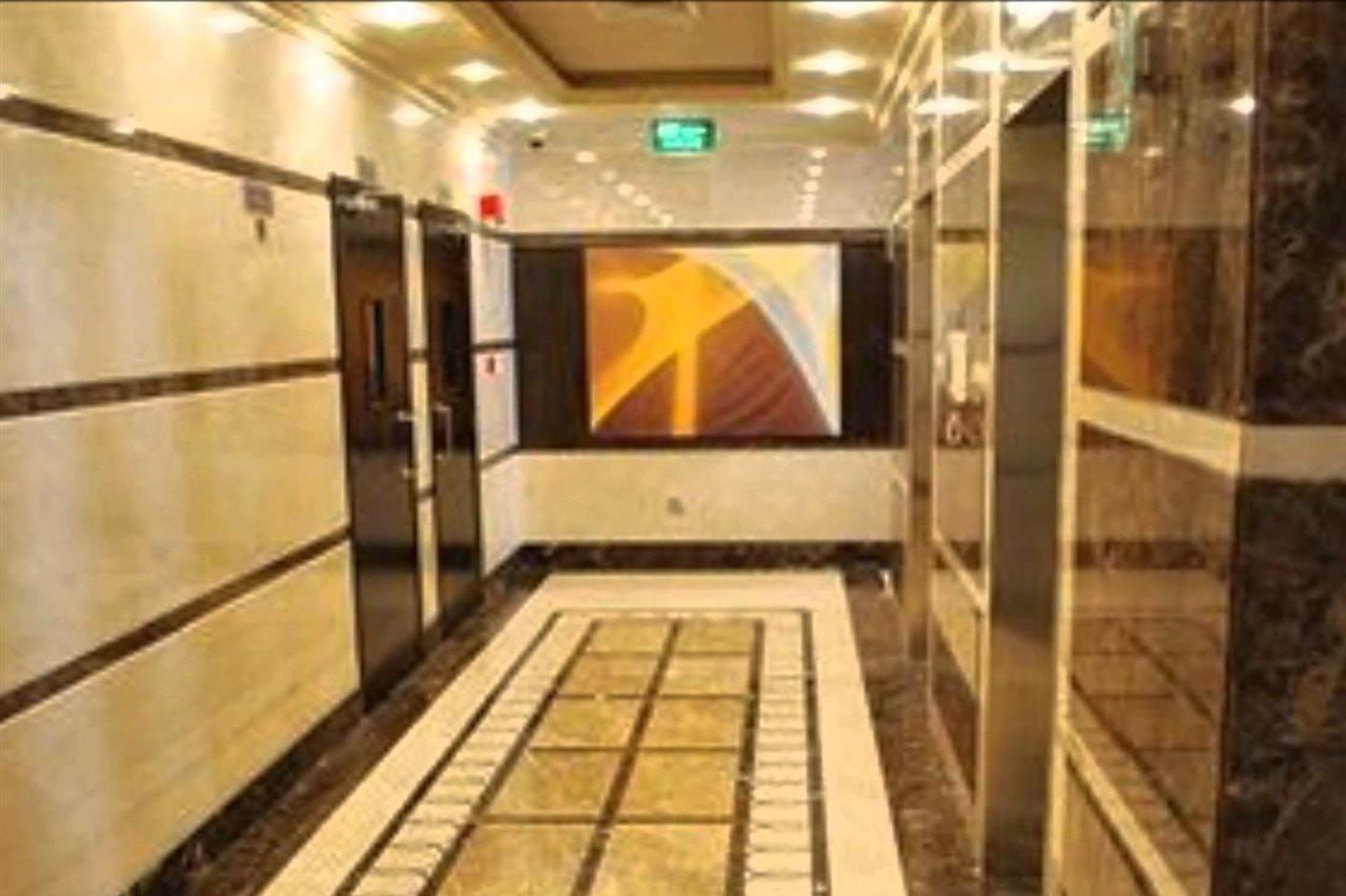 London Crown Hotel Dubai Buitenkant foto