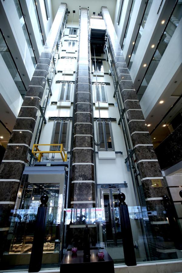 London Crown Hotel Dubai Buitenkant foto