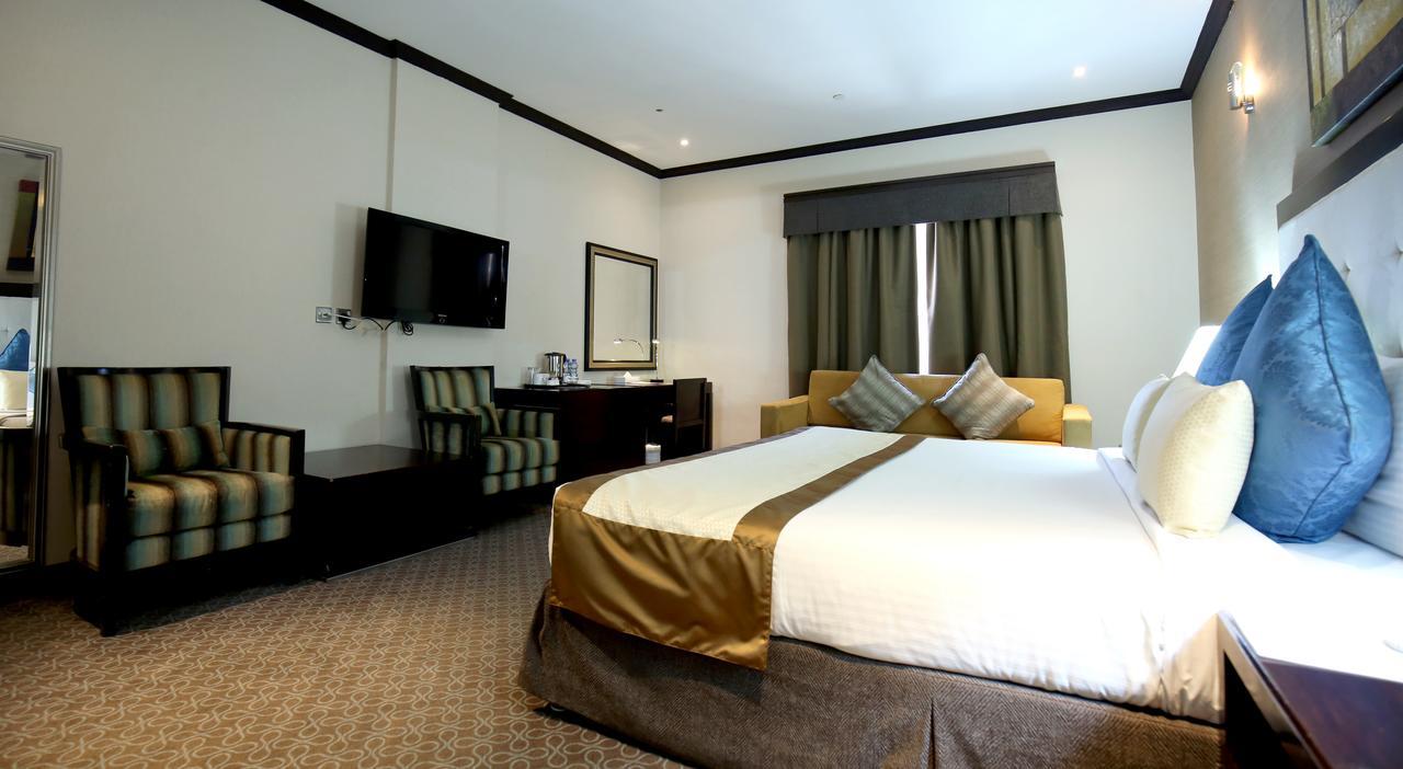 London Crown Hotel Dubai Buitenkant foto