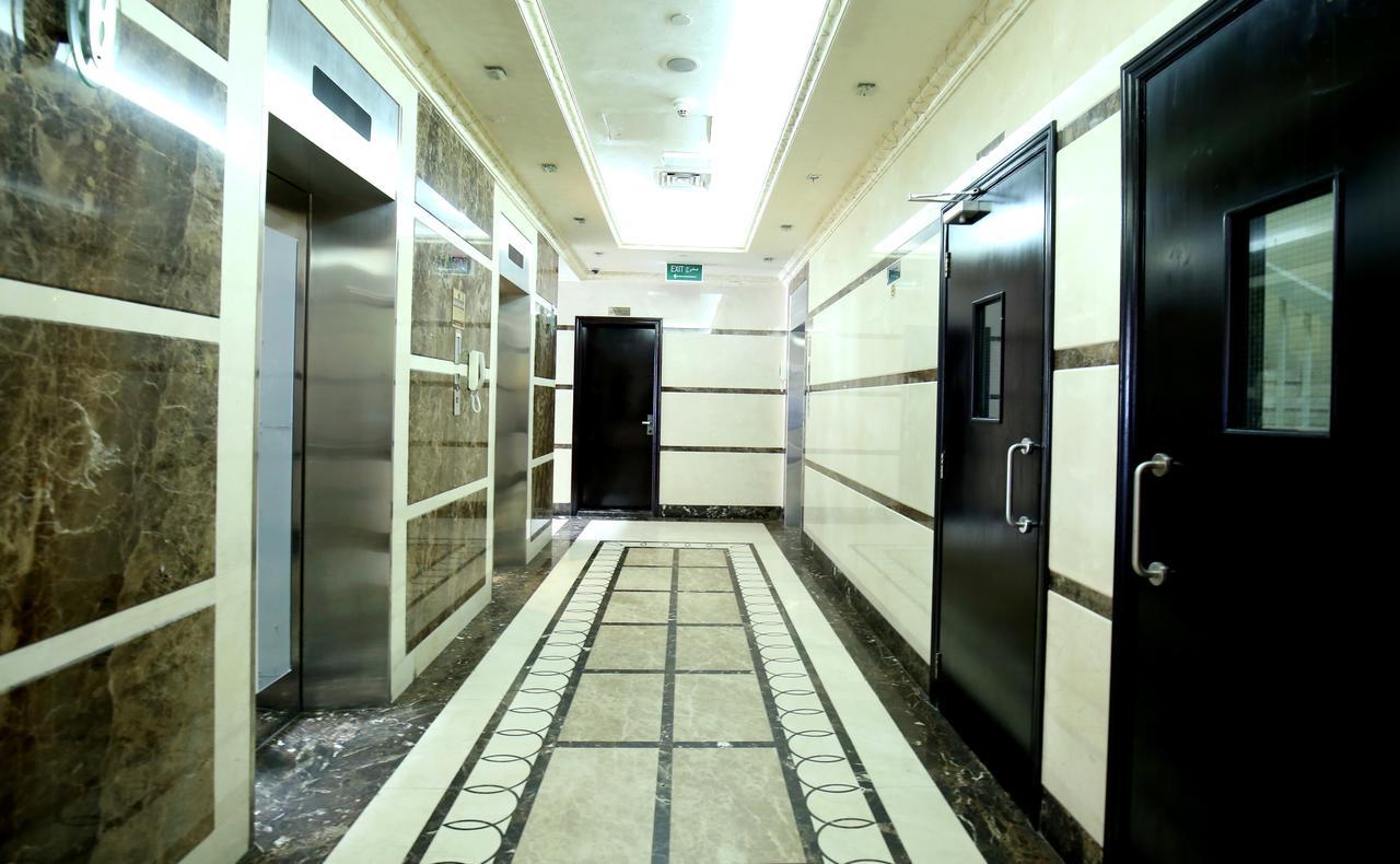 London Crown Hotel Dubai Buitenkant foto