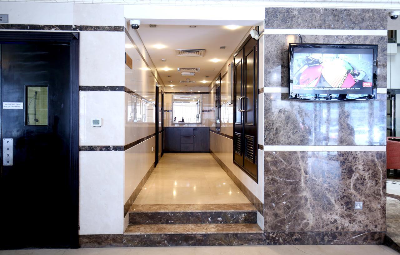 London Crown Hotel Dubai Buitenkant foto